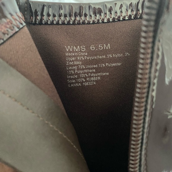 ALDO Brown/Burgundy Patent Leather Platform Chunky Ankle Boots. Never worn. - Picture 3 of 5